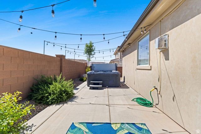 262 N LADERA DR, Washington, UT 84780