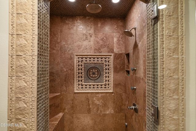 551 Rustic Hills Drive, Simi Valley, CA 93065