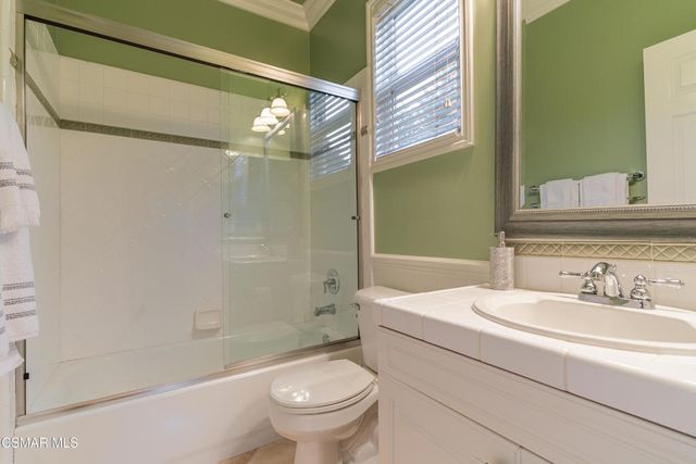 551 Rustic Hills Drive, Simi Valley, CA 93065