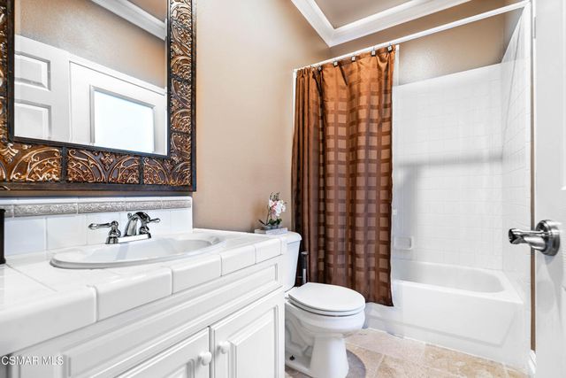 551 Rustic Hills Drive, Simi Valley, CA 93065