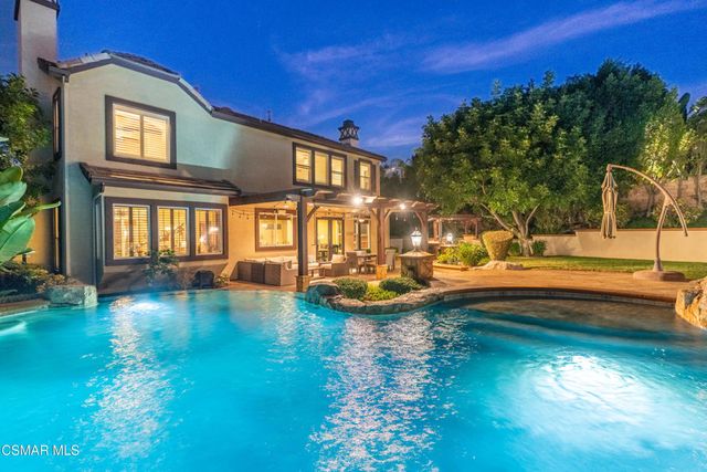 551 Rustic Hills Drive, Simi Valley, CA 93065