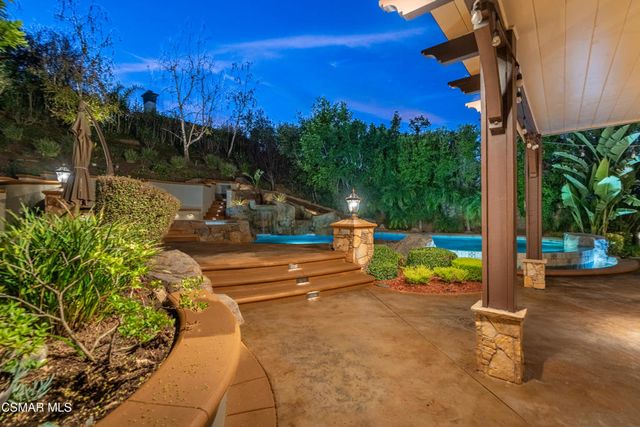 551 Rustic Hills Drive, Simi Valley, CA 93065