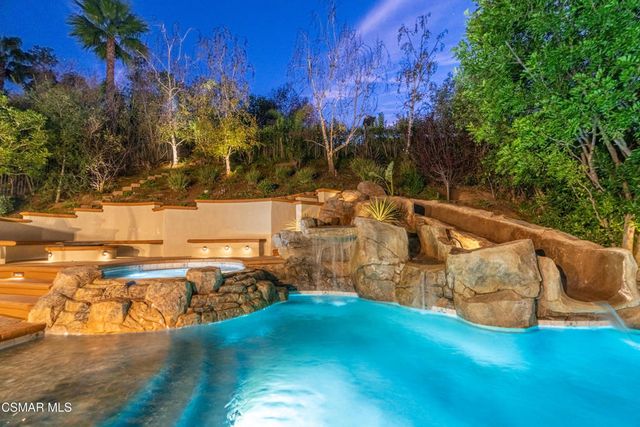 551 Rustic Hills Drive, Simi Valley, CA 93065