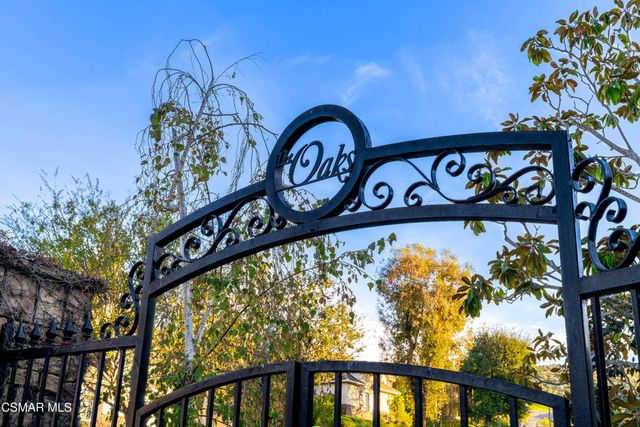 551 Rustic Hills Drive, Simi Valley, CA 93065