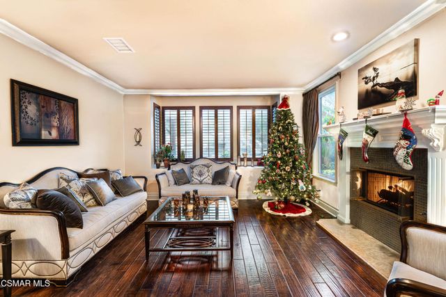 551 Rustic Hills Drive, Simi Valley, CA 93065