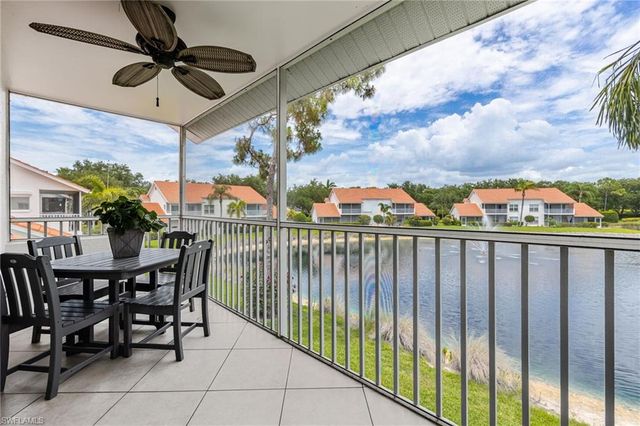 624 Windsor SQ 201, Naples, FL 34104