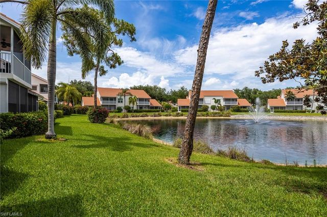 624 Windsor SQ 201, Naples, FL 34104