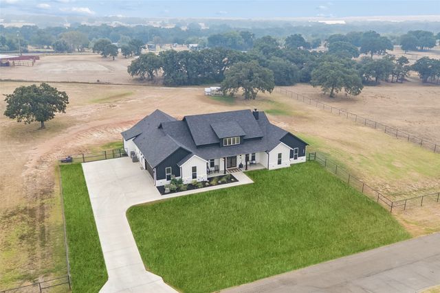 1032 Bluebonnet Ridge, Weatherford, TX 76087