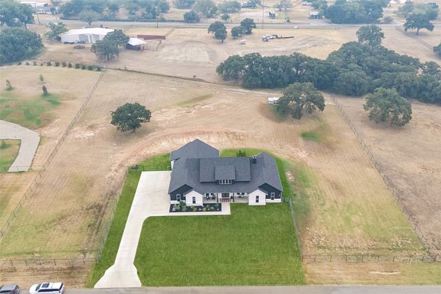 1032 Bluebonnet Ridge, Weatherford, TX 76087