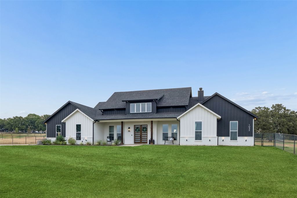 1032 Bluebonnet Ridge, Weatherford, TX 76087