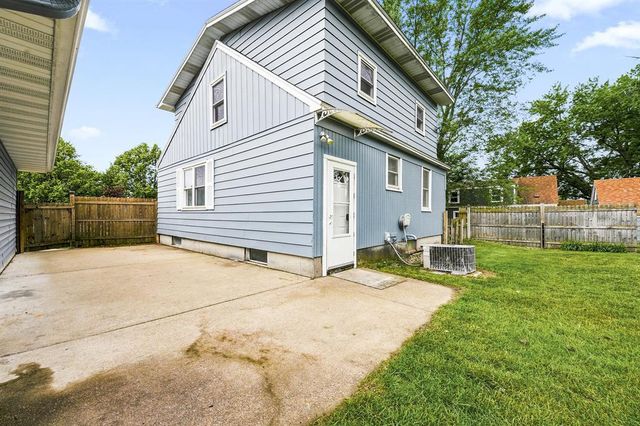 2446 Marquette Street, Eau Claire, WI 54703