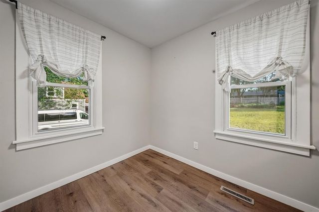 2446 Marquette Street, Eau Claire, WI 54703