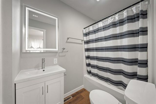 2446 Marquette Street, Eau Claire, WI 54703