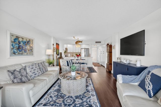 2611 N Riverside Drive 304, Pompano Beach, FL 33062