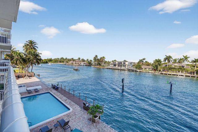 2611 N Riverside Drive 304, Pompano Beach, FL 33062