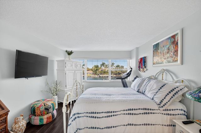 2611 N Riverside Drive 304, Pompano Beach, FL 33062