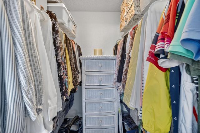 2611 N Riverside Drive 304, Pompano Beach, FL 33062