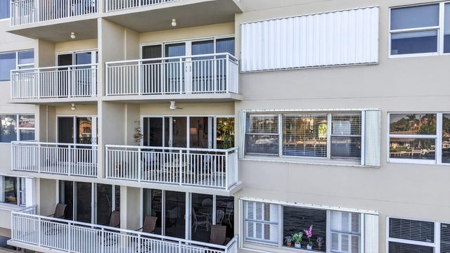 2611 N Riverside Drive 304, Pompano Beach, FL 33062