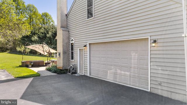 960 LITTLE CONESTOGA RD, Glenmoore, PA 19343