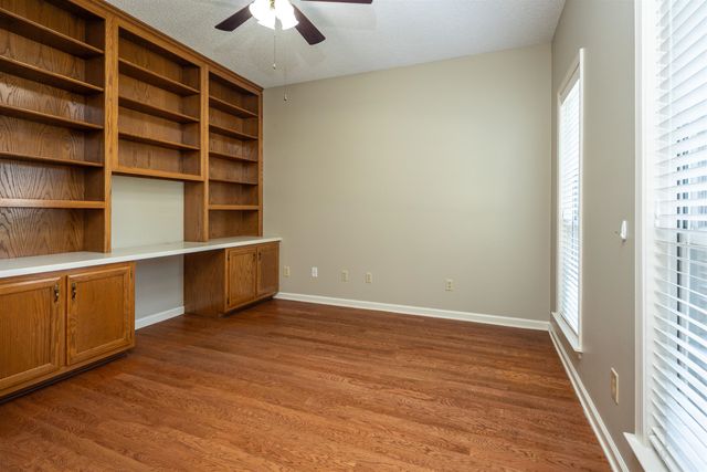 6759 OAKMOOR CIR S, Bartlett, TN 38135