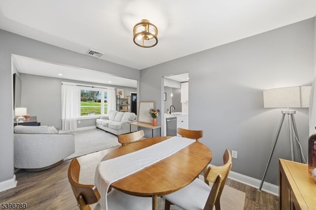 102 SUNNYVIEW AVENUE EAST, Mansfield Twp., NJ 07840