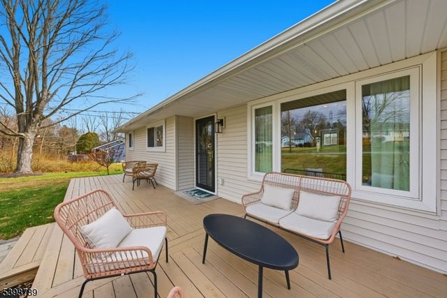 102 SUNNYVIEW AVENUE EAST, Mansfield Twp., NJ 07840