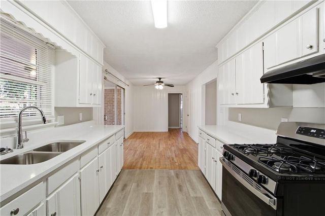 3094 Santa Monica Drive, Decatur, GA 30032