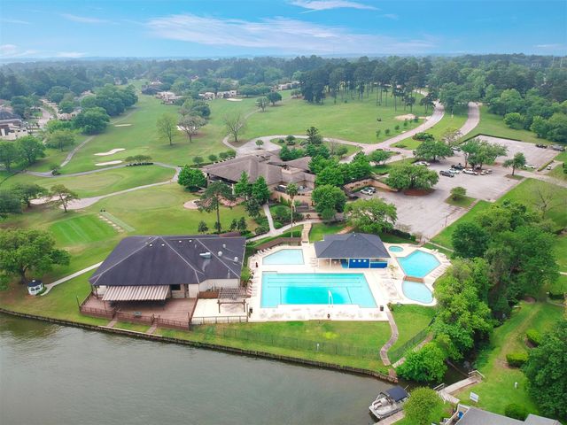 103 Moonspinner, Conroe, TX 77356