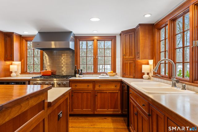 128 Grumman Hill Road, Wilton, CT 06897