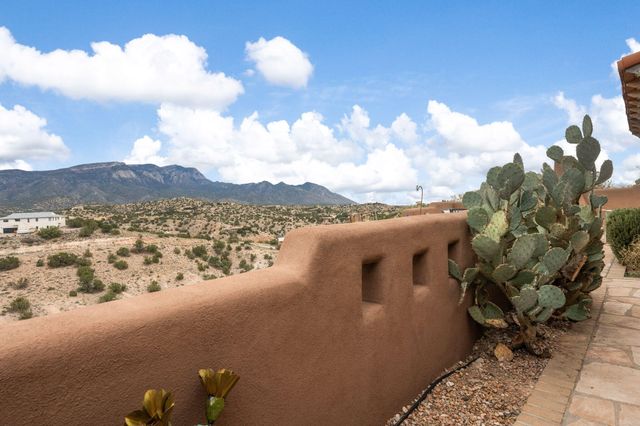 10 Las Huertas Road, Placitas, NM 87043