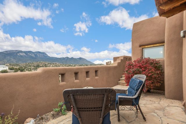 10 Las Huertas Road, Placitas, NM 87043