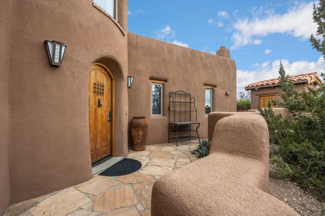 10 Las Huertas Road, Placitas, NM 87043