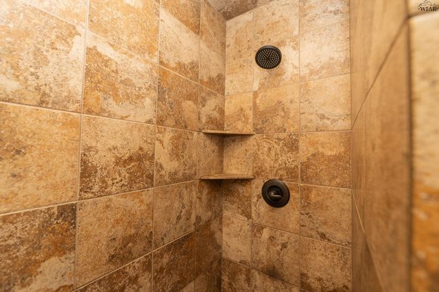 235 GLASGOW DRIVE, Wichita Falls, TX 76302