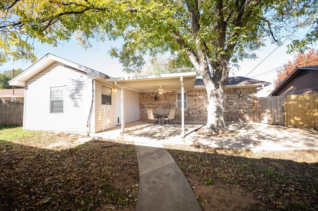 235 GLASGOW DRIVE, Wichita Falls, TX 76302