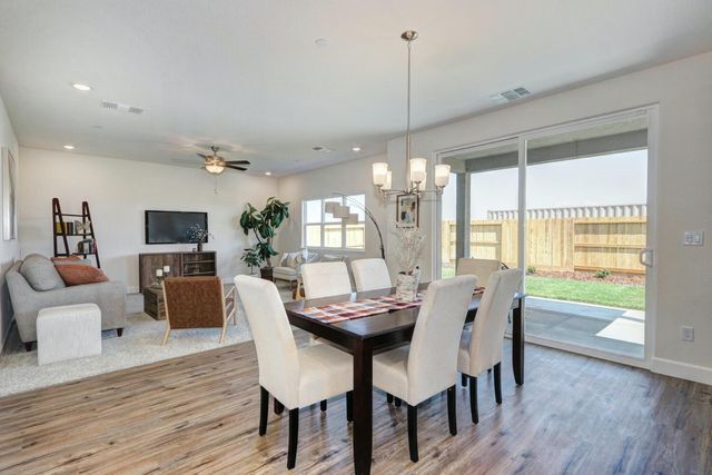 932 Norman Rd, Galt, CA 95632