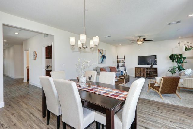 932 Norman Rd, Galt, CA 95632