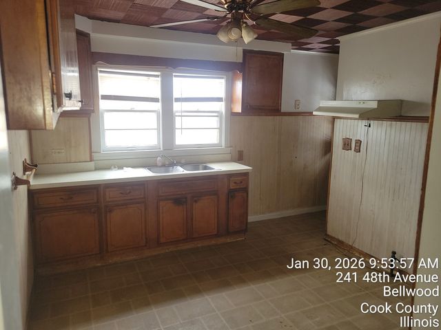 241 48th Avenue, Bellwood, IL 60104