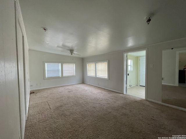 4235 Mickey Rd, San Antonio, TX 78223