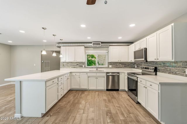 4 E SAN MIGUEL Avenue, Phoenix, AZ 85012