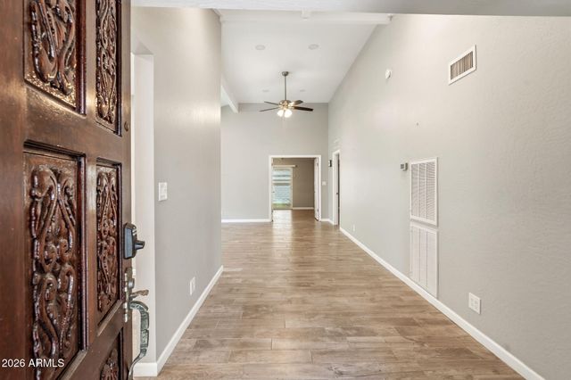 4 E SAN MIGUEL Avenue, Phoenix, AZ 85012