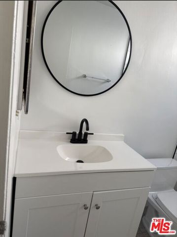 817 N Hudson Avenue 2, Los Angeles, CA 90038