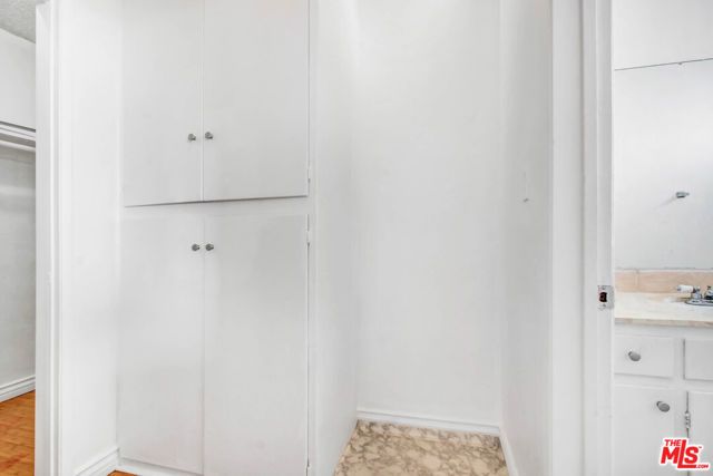 817 N Hudson Avenue 2, Los Angeles, CA 90038