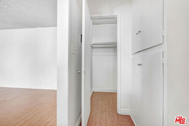 817 N Hudson Avenue 2, Los Angeles, CA 90038