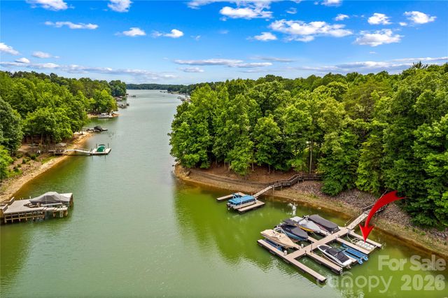107 Kenway Loop, Mooresville, NC 28117