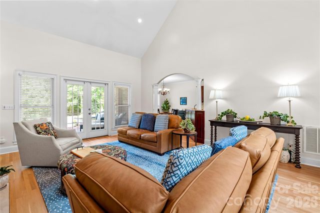 107 Kenway Loop, Mooresville, NC 28117
