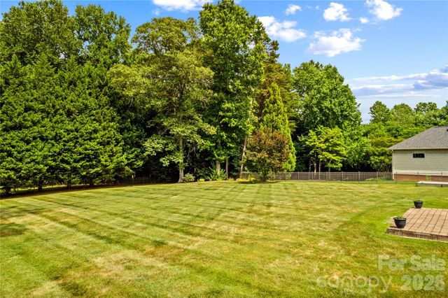 107 Kenway Loop, Mooresville, NC 28117