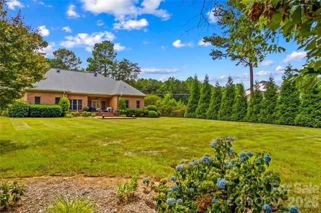 107 Kenway Loop, Mooresville, NC 28117