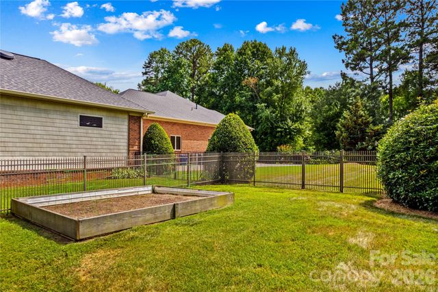 107 Kenway Loop, Mooresville, NC 28117