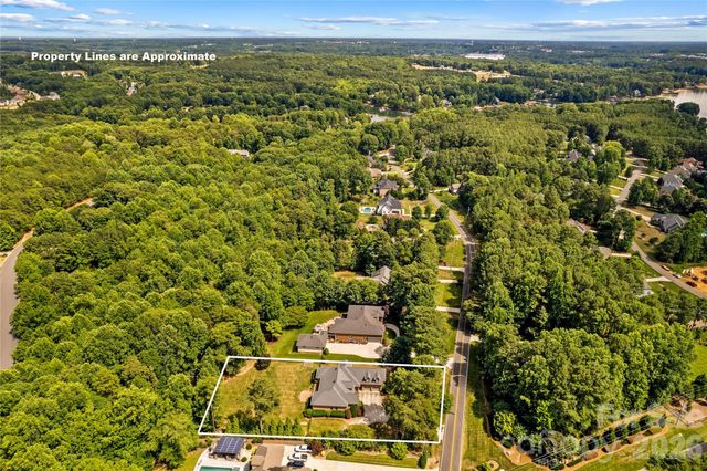 107 Kenway Loop, Mooresville, NC 28117