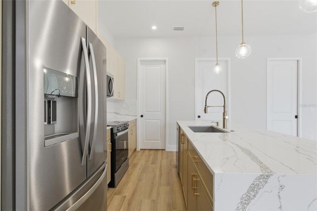 14192 FORT MYERS AVENUE, Port Charlotte, FL 33981